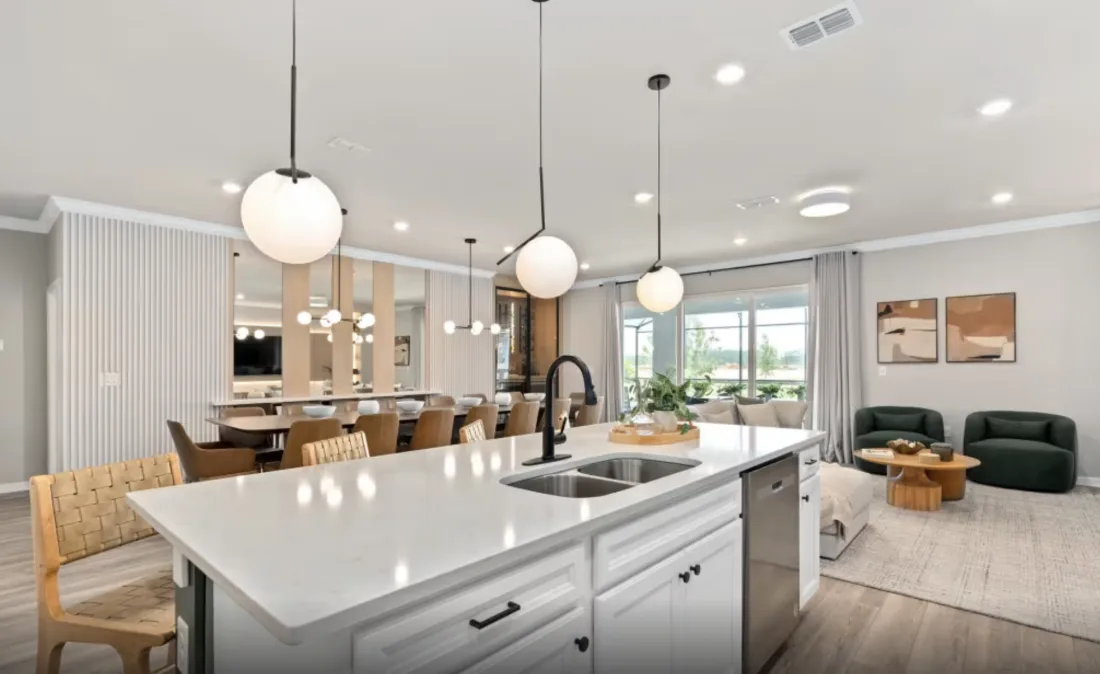 Clearwater Grand vacation home at Windsor Cay Resort, interior and exterior view 2