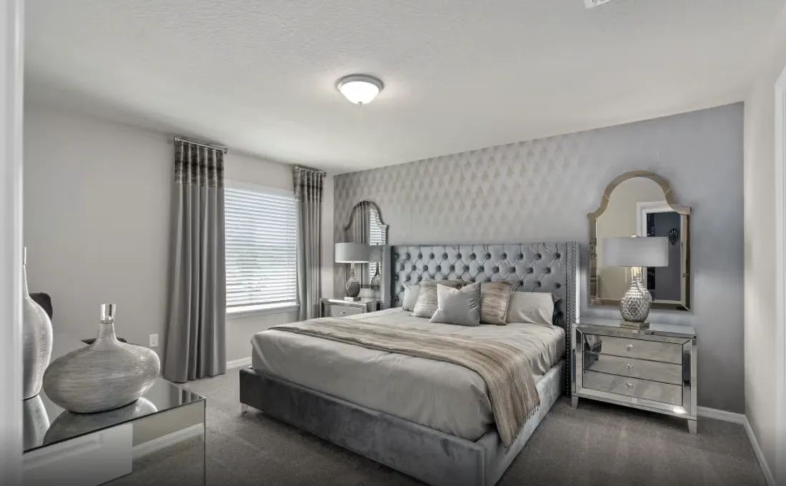 Lakeshore vacation home at Windsor Cay Resort, interior and exterior view 5