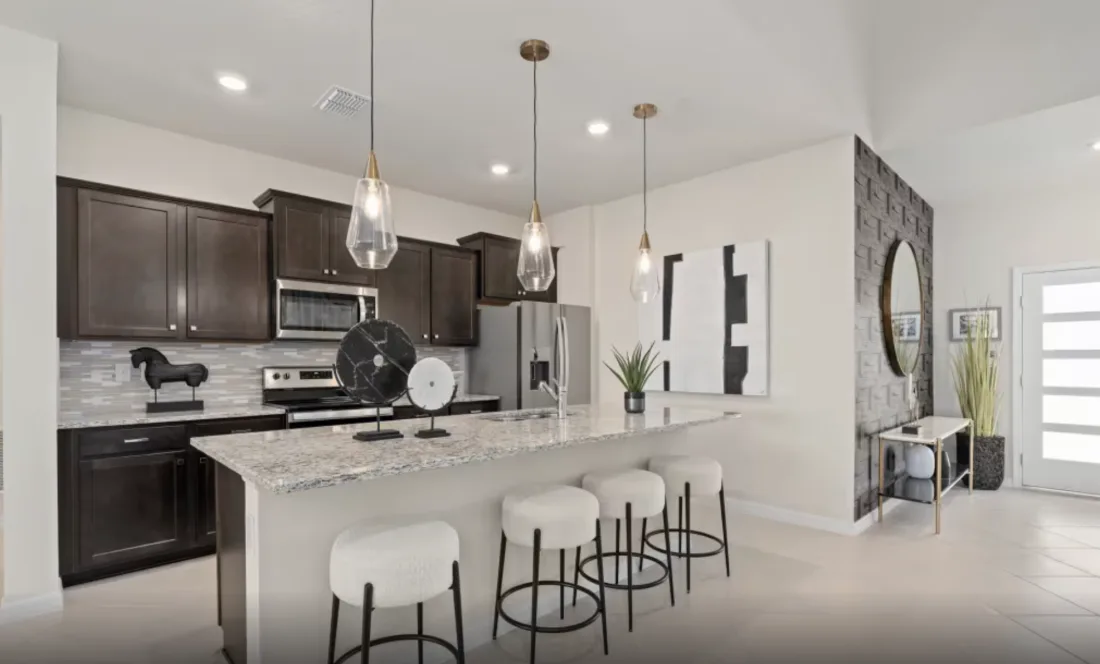 Seashore vacation home at Windsor Cay Resort, interior and exterior view 2